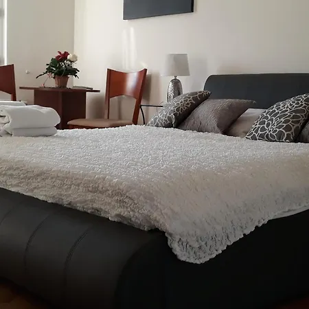 Апартаменты Pretty, Comfortable